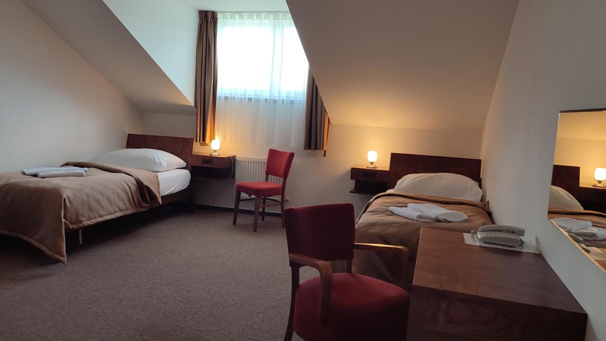 Hotel Vion Zlaté Moravce 외부 사진