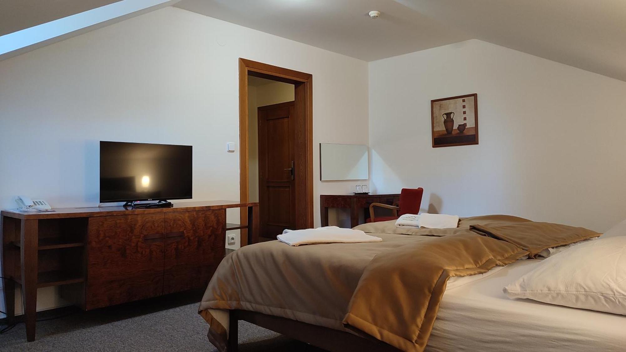 Hotel Vion Zlaté Moravce 외부 사진