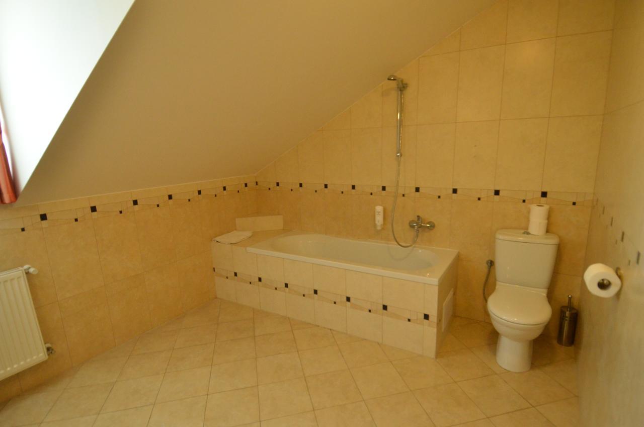 Hotel Vion Zlaté Moravce 외부 사진
