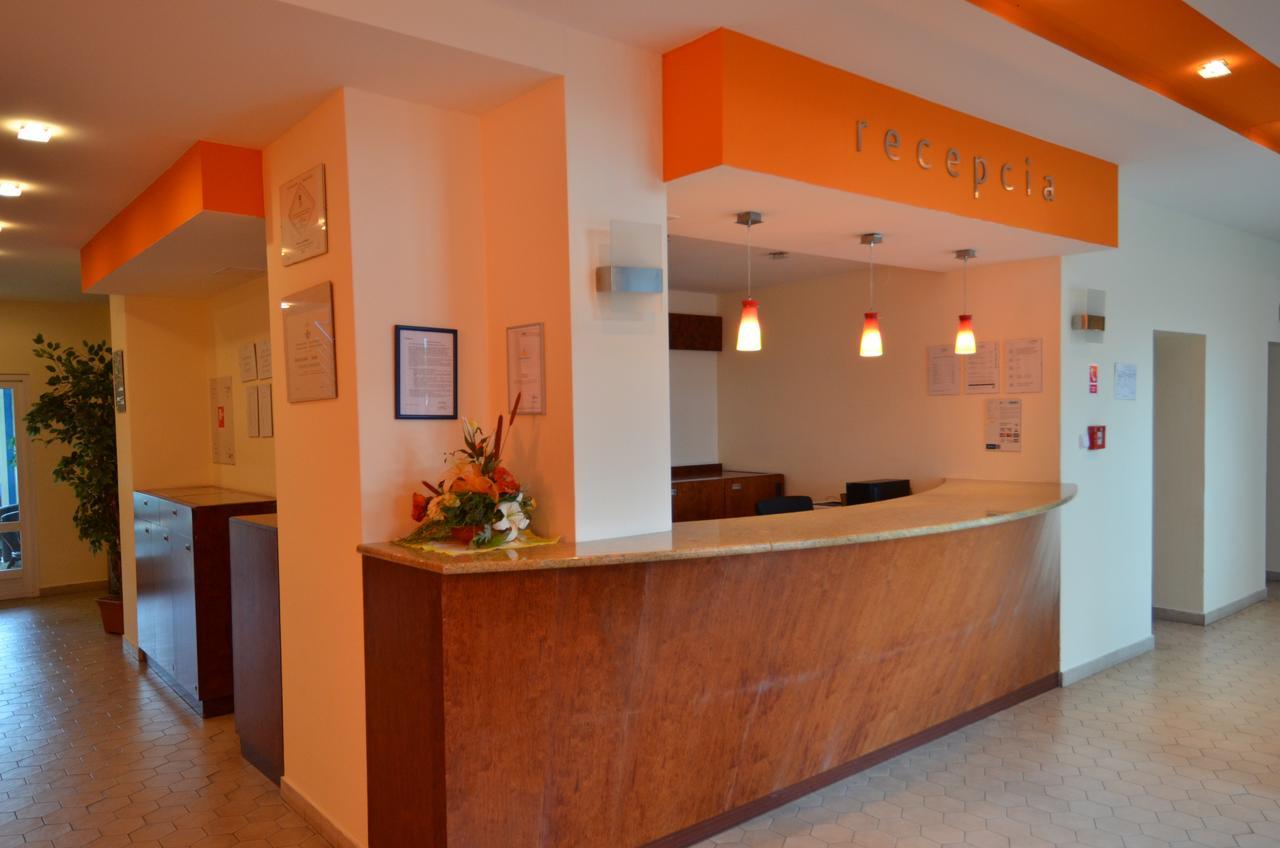 Hotel Vion Zlaté Moravce 외부 사진
